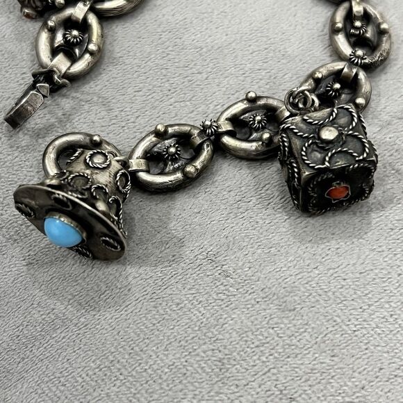 Vintage Italian Etruscan Revival 800 Sterling Silver  Charm Bracelet 7.5” Long - Picture 2 of 8
